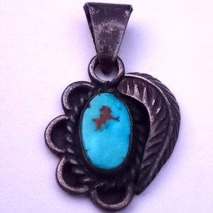 VERY VINTAGE Native American Natural Turquoise Sterling Silver w Feather PENDANT
